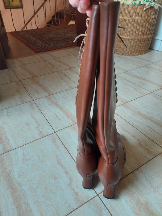 Продам сапоги женские