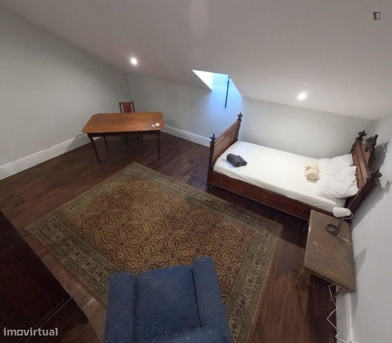 Quarto - localizado em Bonfim Porto