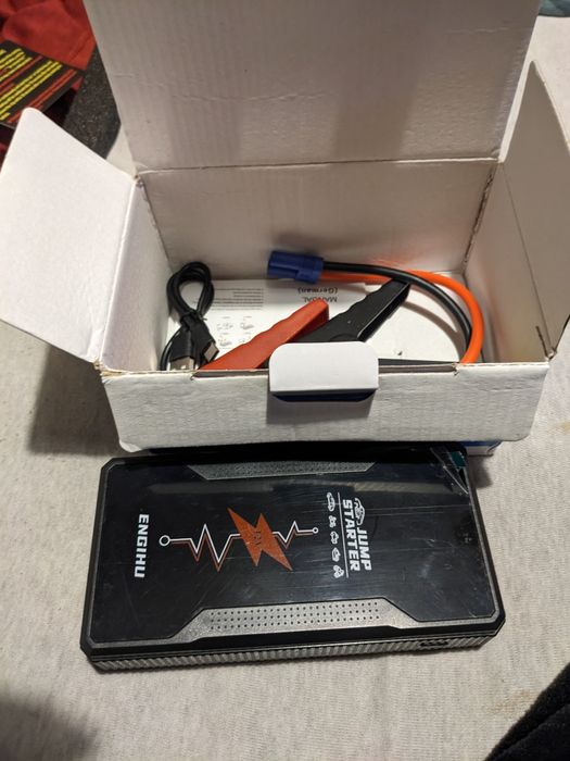 Powerbank i starter samochodów