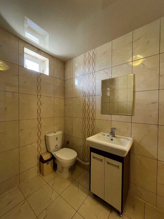 Частина будинку в центрі міста