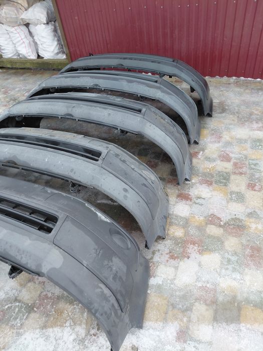 Бампера передні Volkswagen T5