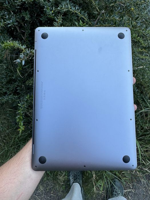 Apple MacBook Air M1 2020 8GB RAM/ 256 GB