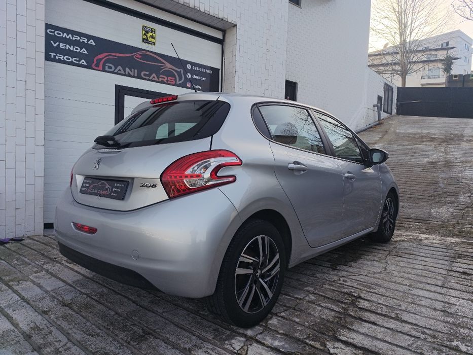 Peugeot 208 1.4 Hdi