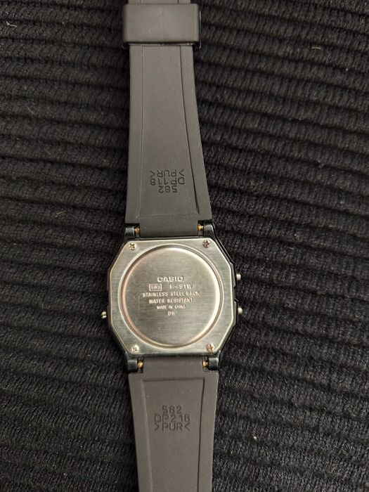 Sprzedam dwa zegarki Casio