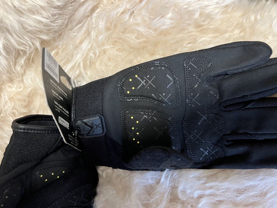 Тактичні рукавиці, турнікет.