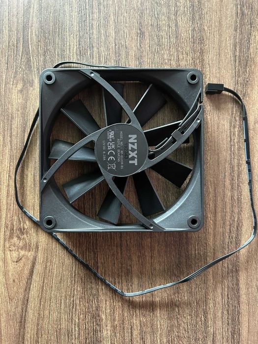Кулер NZXT який шлов в комплекті з корпусом H6 Flow
