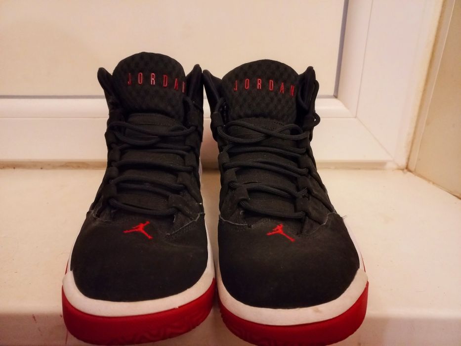 Jordan max aura       .