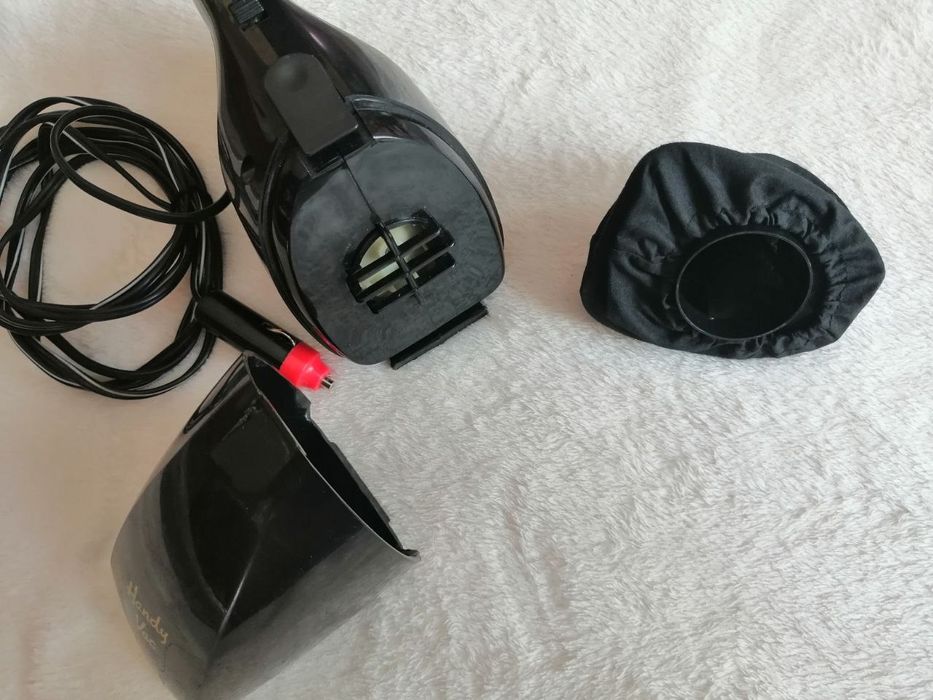 Автомобильный пылесос