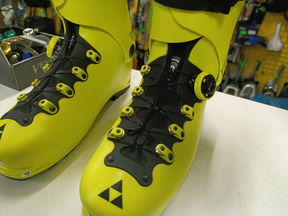 Nr 15 Powystawowe Buty Skitourowe FISCHER TRAVERS CS / 29,5 - 30.5 cm