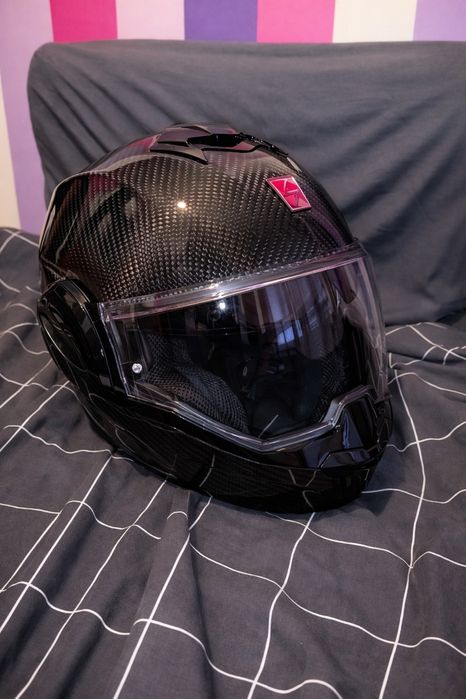 Oryginalny kask szczękowy Scorpion Exo-Tech Evo Carbon w rozmiarze XS.