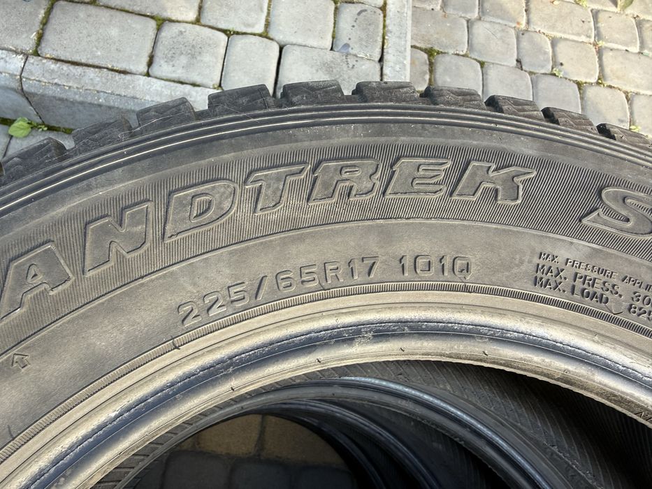 Резина 225/65R17
