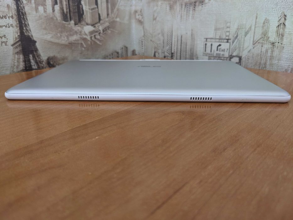 Планшет Asus Z101 New 10.1 3G 32GB