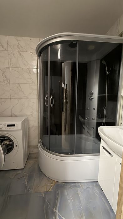 Сдам трехкомнатную квартиру на Репина!!