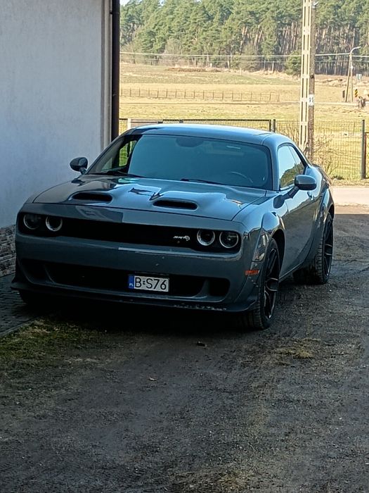Sprzedam Dodge chellengera.