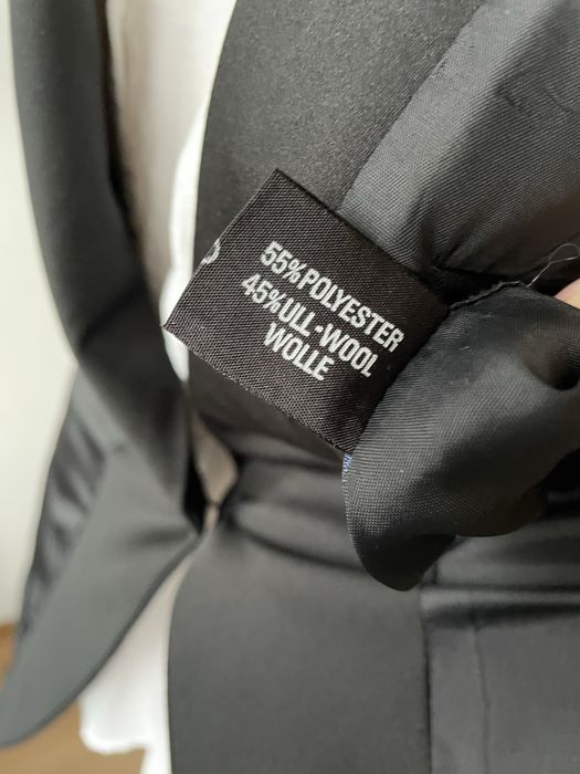 Czarna marynarka smokingowa męska