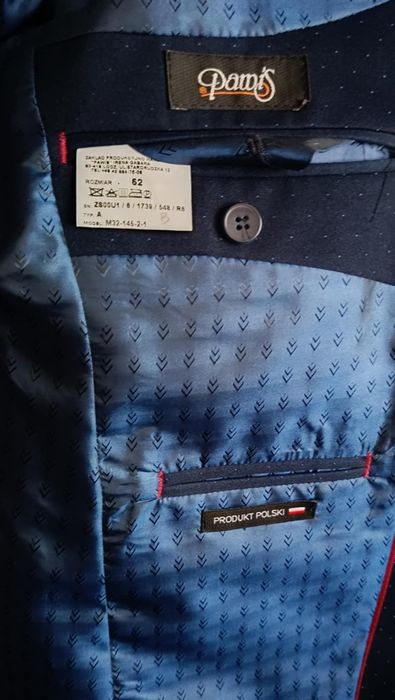 Sprzedam granatowy garnitur