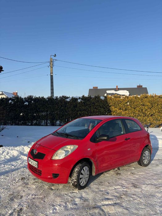 Toyota Yaris  1.0 benzyna