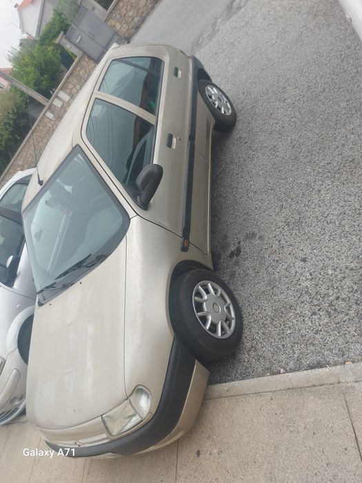 Citroën Saxo 1.1i Gasolina – 1997 – Económico e Fiável