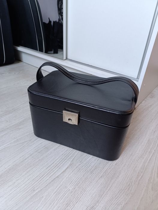 Kuferek na kosmetyki bon voyage
