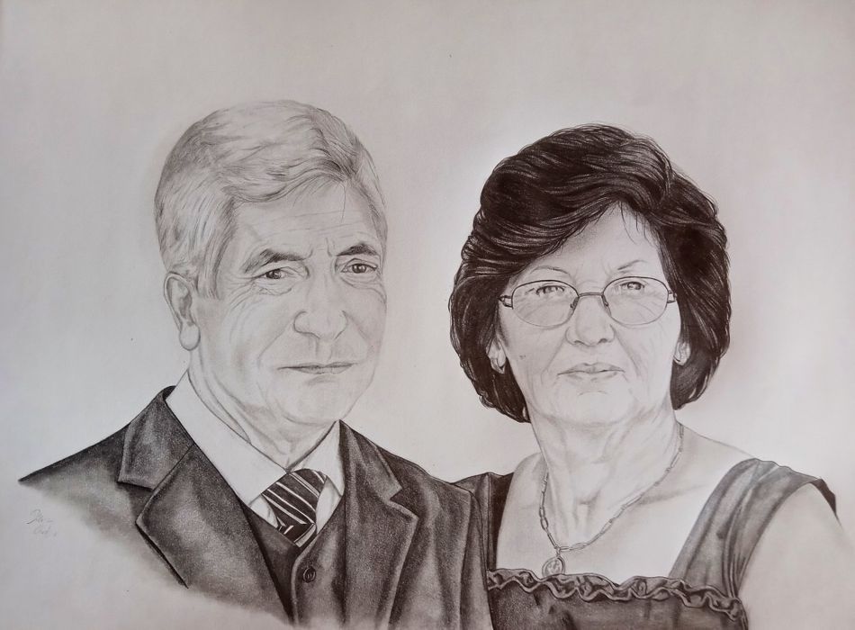 Faço desenhos / retratos a lápis