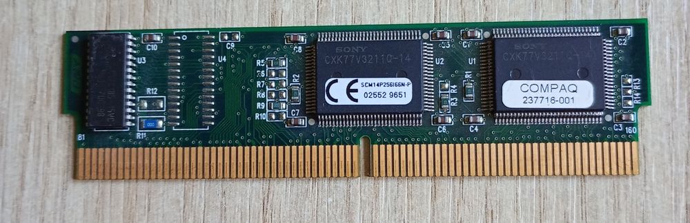 Модуль кеш-пам'яті Compaq 237716-001.