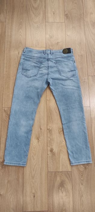 Dżinsy Reserved 34/32
