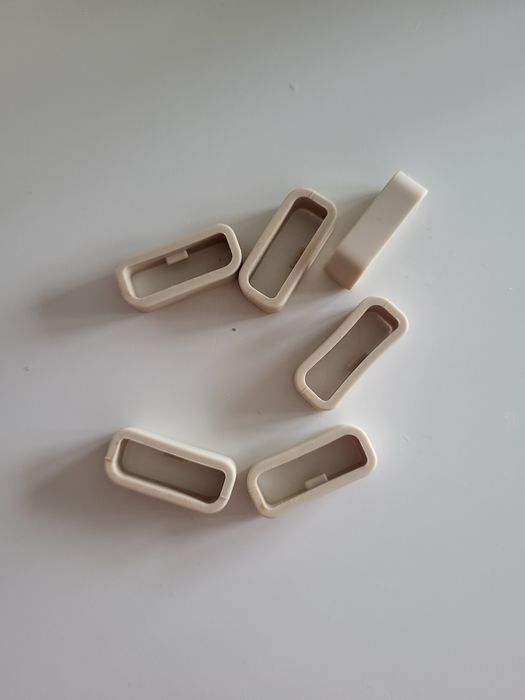 Silikonowe szlufki do paska zegarka