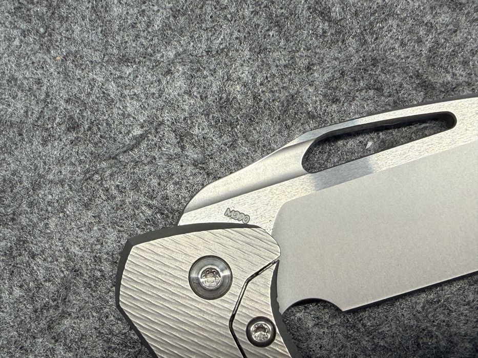 Ніж Koenig Mini Arius