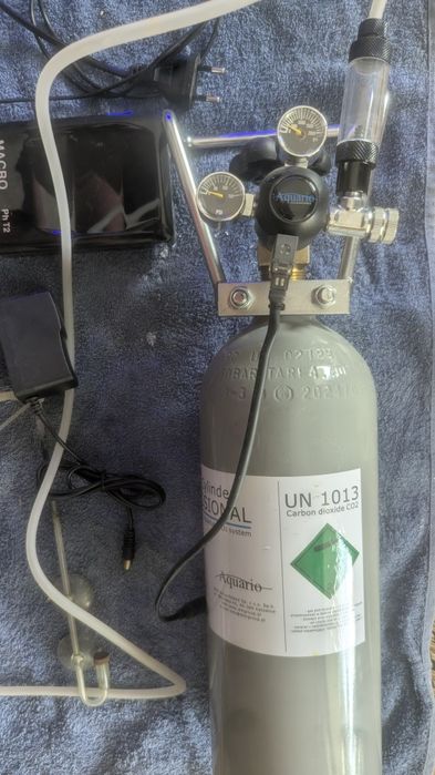 Zestaw CO2 akwarium roślinne z elektrozaworem i komputerem pH