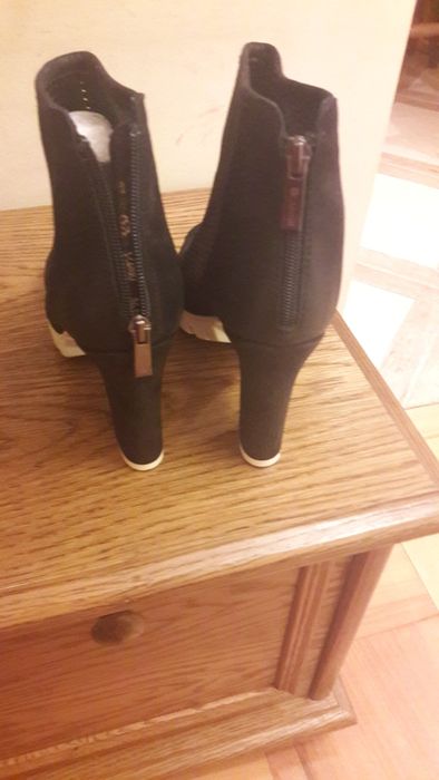 Buty  sztyblety Carinii