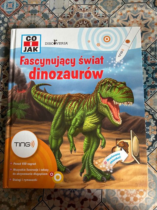 Ting zestaw ksiazek plus dlugopis