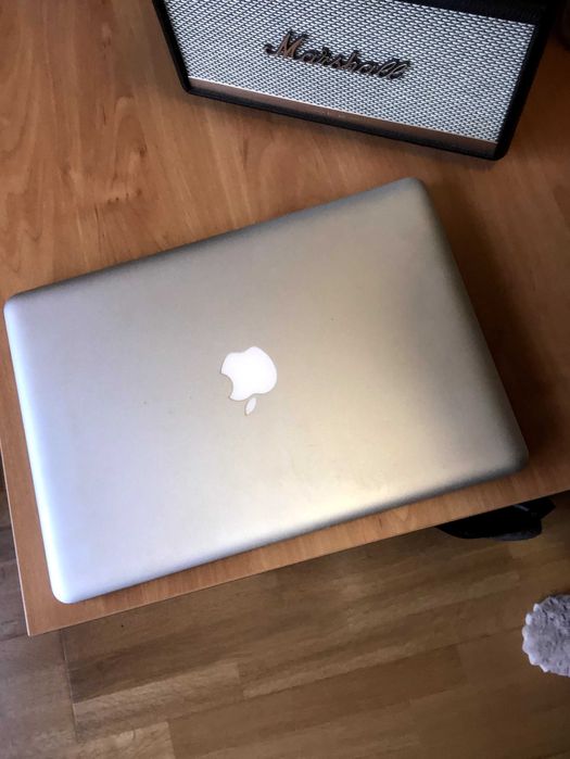 Macbook Pro 2009 (necessita formatação)