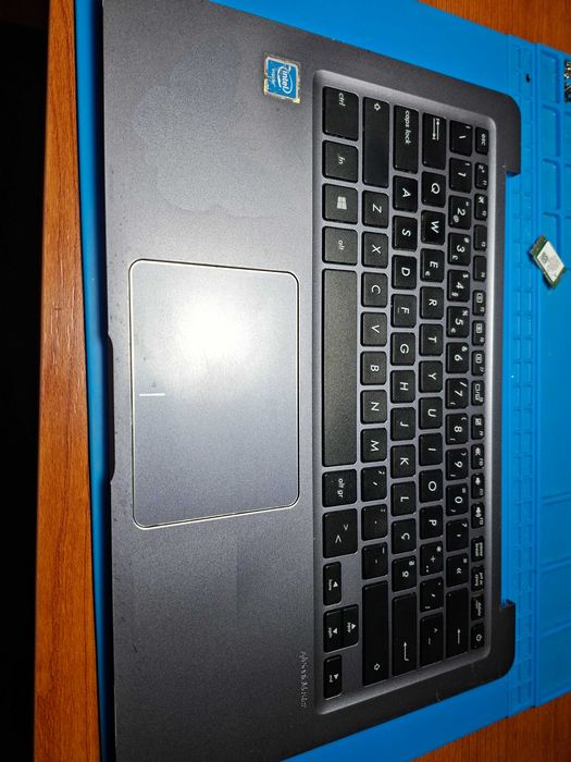 Teclado PT + Touchpad + Carcaça (Top e Botton Case) de Asus E406M