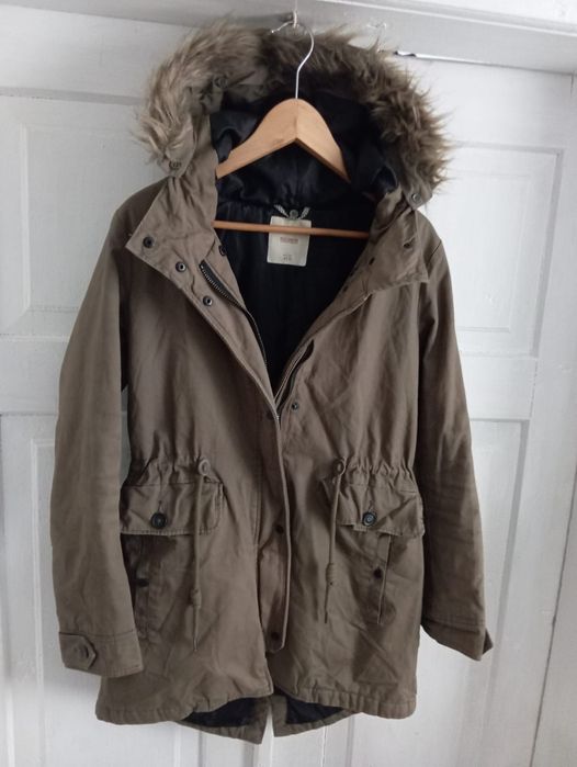 kurtka damska zimowa parka marki Pull&Bear r. M-L