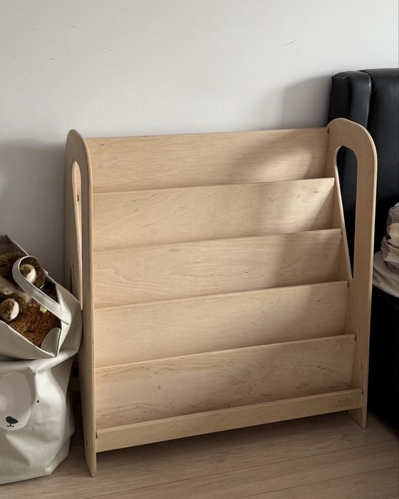 Biblioteczka Slim M firmy Baby Wood regal na ksiazki