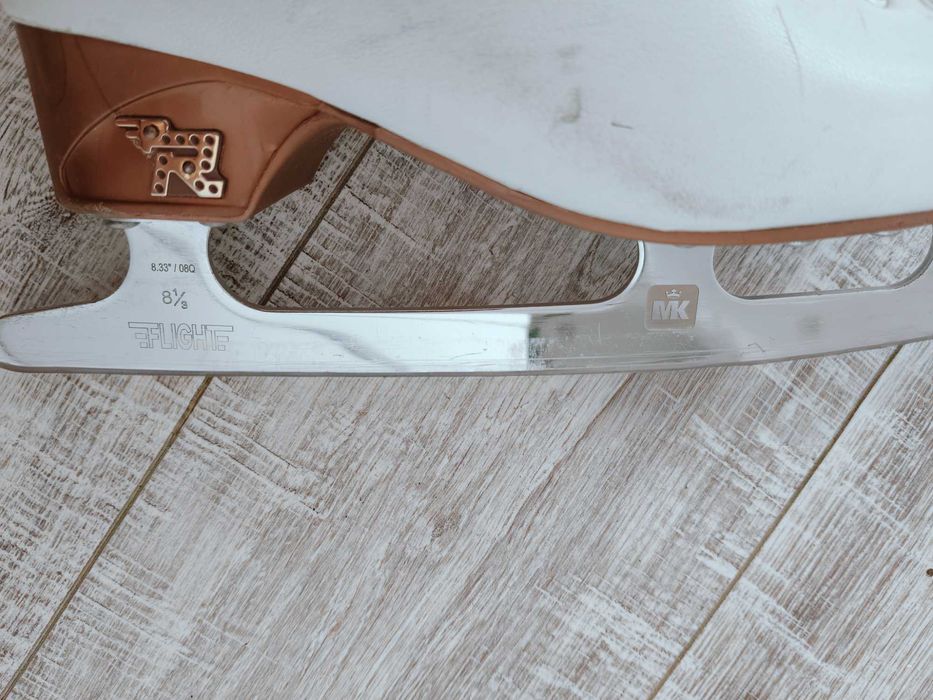 Łyżwy figurowe Risport Venus 220