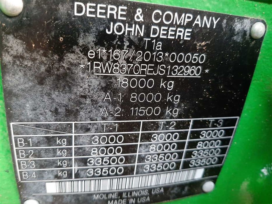 Трактор John Deere 8370 R