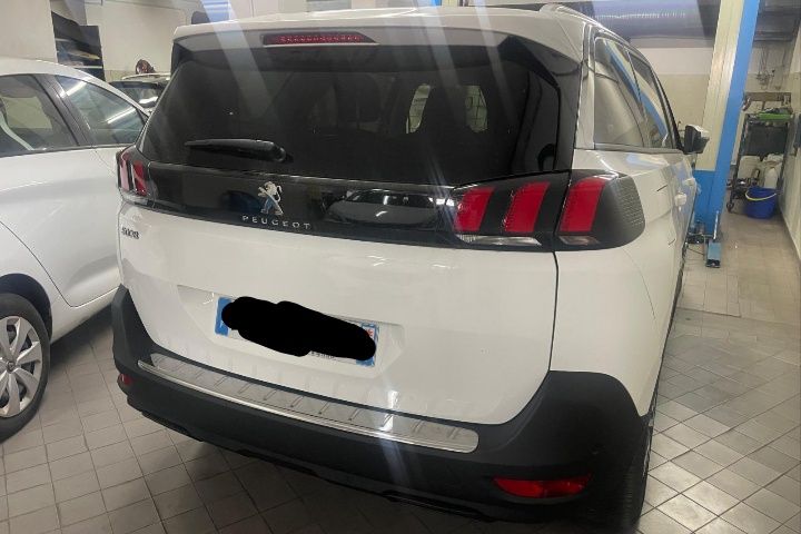 Peugeot 5008 1.2 Puretech Active 8