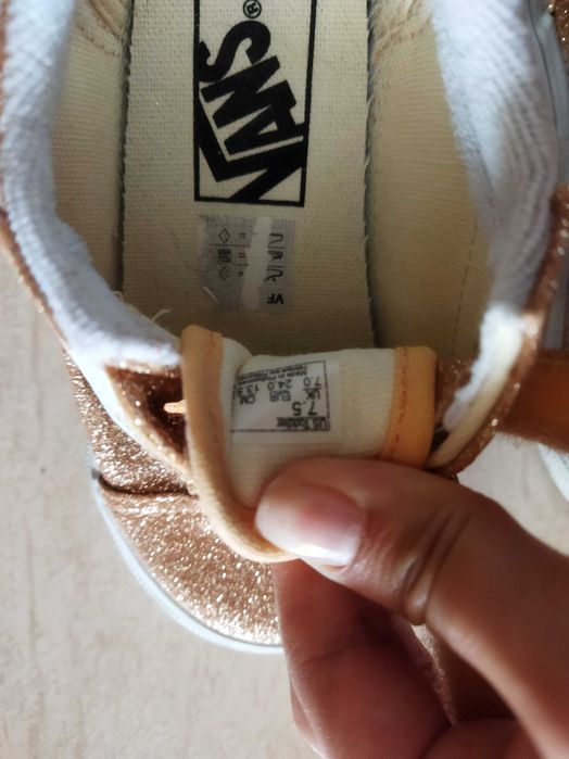 Vans dourados criança