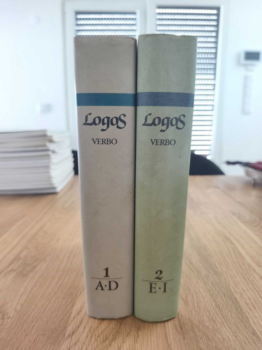 Primeiros 2 volumes coleção Logos