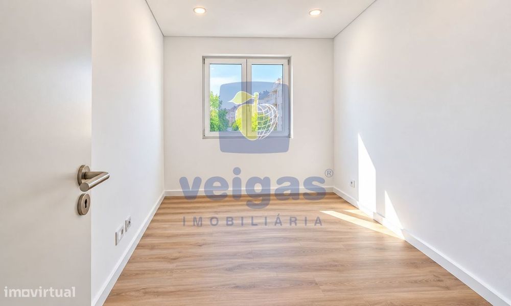 T2 totalmente renovado em Alhandra — conforto, modernidade e tranquili