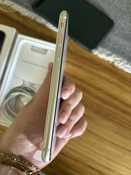 Iphone SE 2022 nowy bialy