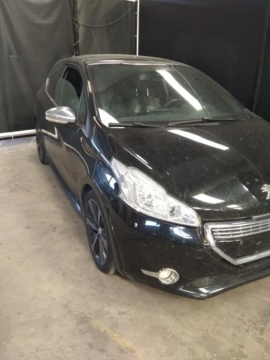Para peças PEUGEOT 208
