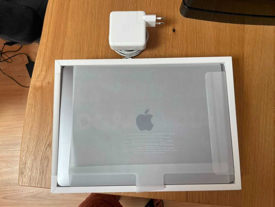 MacBook Pro (13 polegadas, M2, 2022)