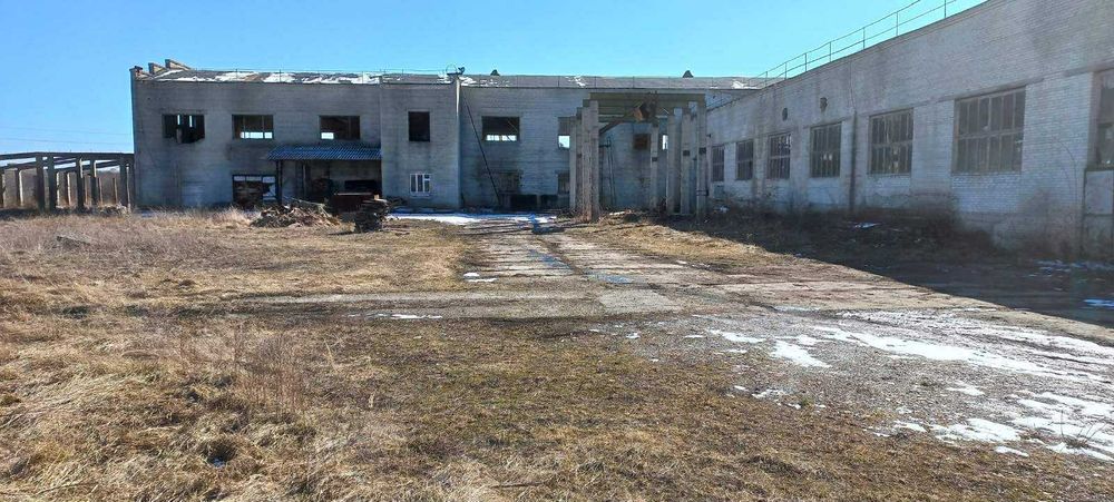 Продаж виробничо-складських приміщеннь. Лісоцех. м.Добромиль.