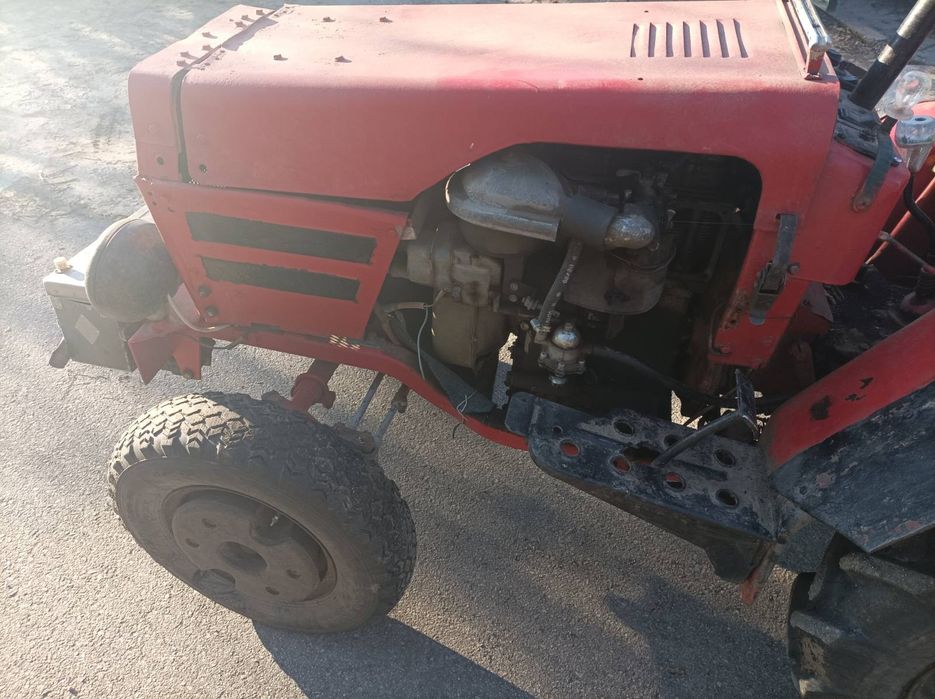 Минитрактор ХТЗ т-08