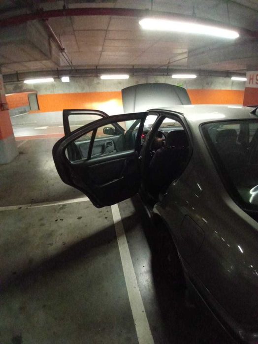 Vendo Nissan primeira em excelente Estado