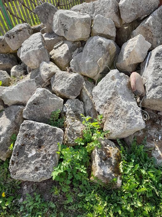 Камінь природний для будівництва