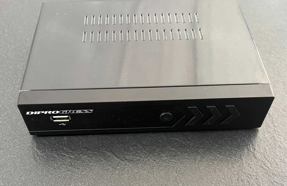 Tuner DVB-T2 Diprogress DPT220HD