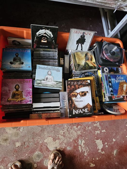 CD e Alguns DVD em ótimo estado